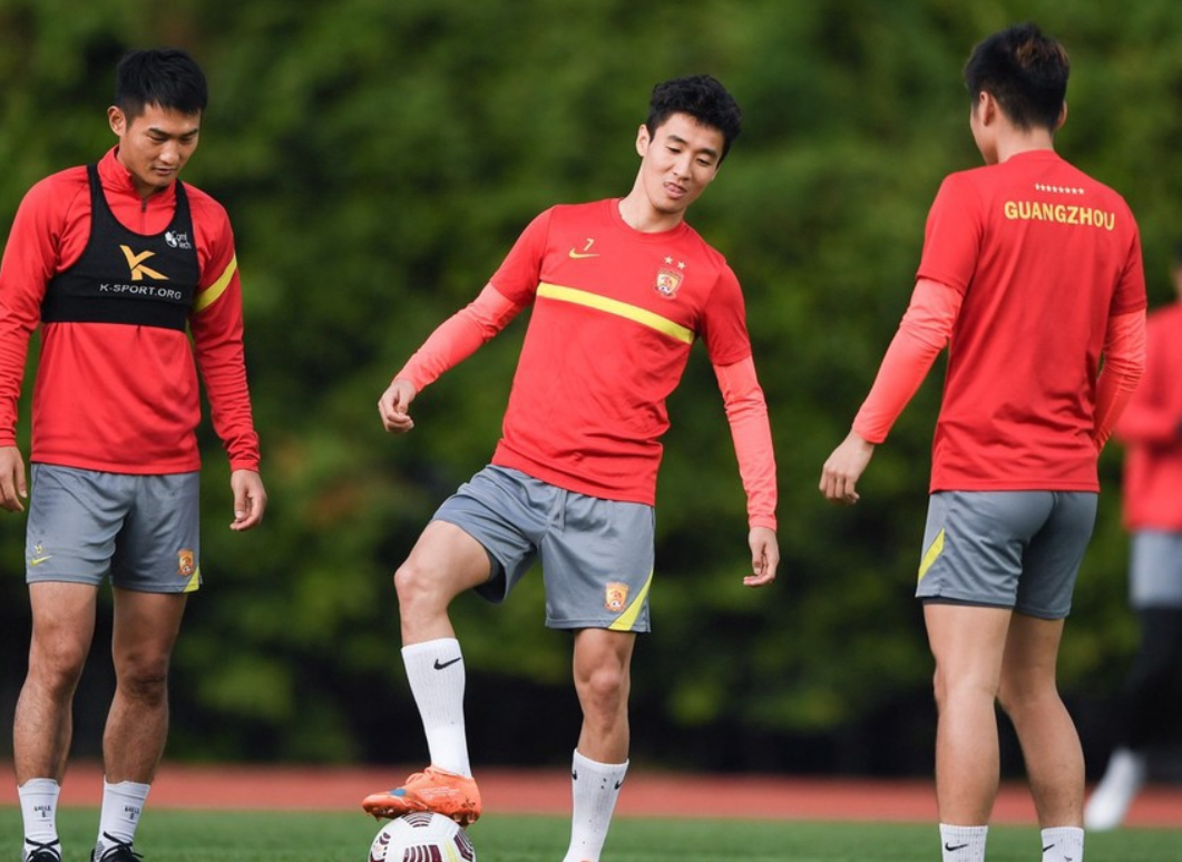 九游网页版入口-国际比赛日巴塞罗那备战中超，绝杀压哨细节曝光，目标明确，医务组通报恢复的简单介绍